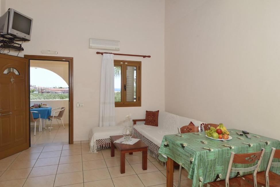 Markos Apartments 1 Stoupa Bagian luar foto